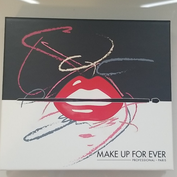 Make Up For Ever - Picture 2 of 3